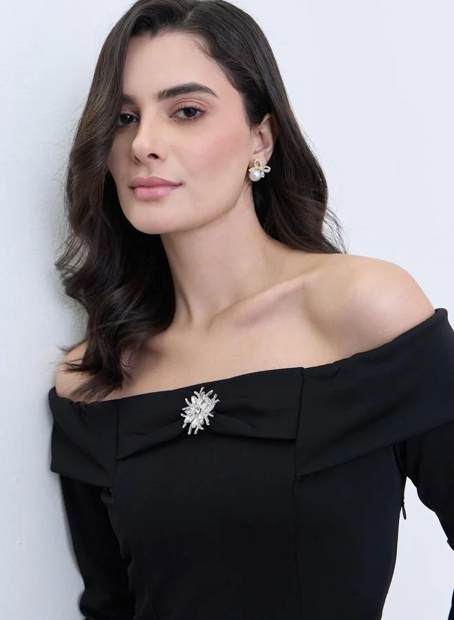 Styli Women Black Off-Shoulder A-Line Midi Dress